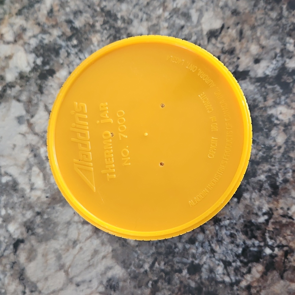Vintage Aladdin #7000‎ insulated thermos jar white with yellow freezer lid - Picture 5 of 8